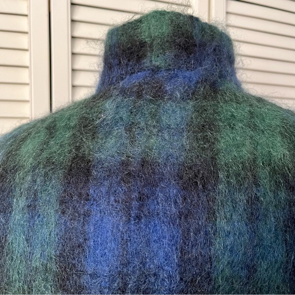 Vintage Robert Burns Mohair Black Watch cape - Picture 7 of 11